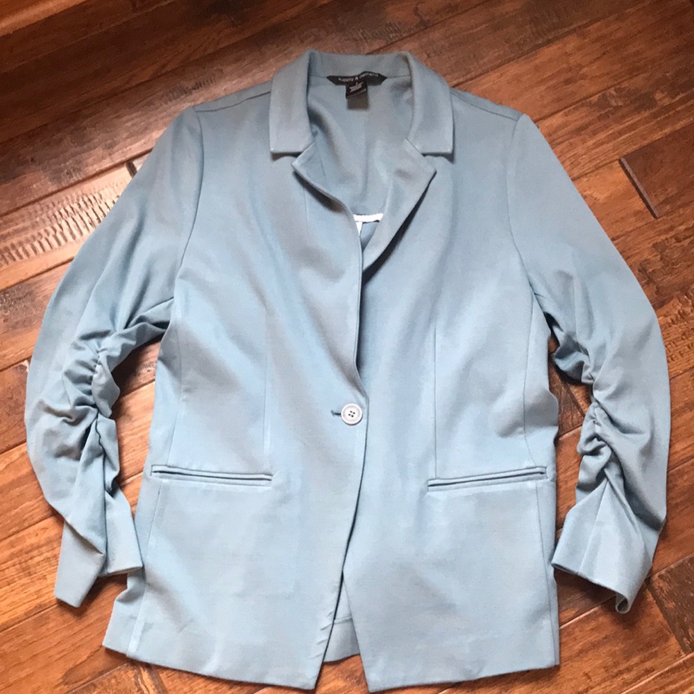 Blazer NWT